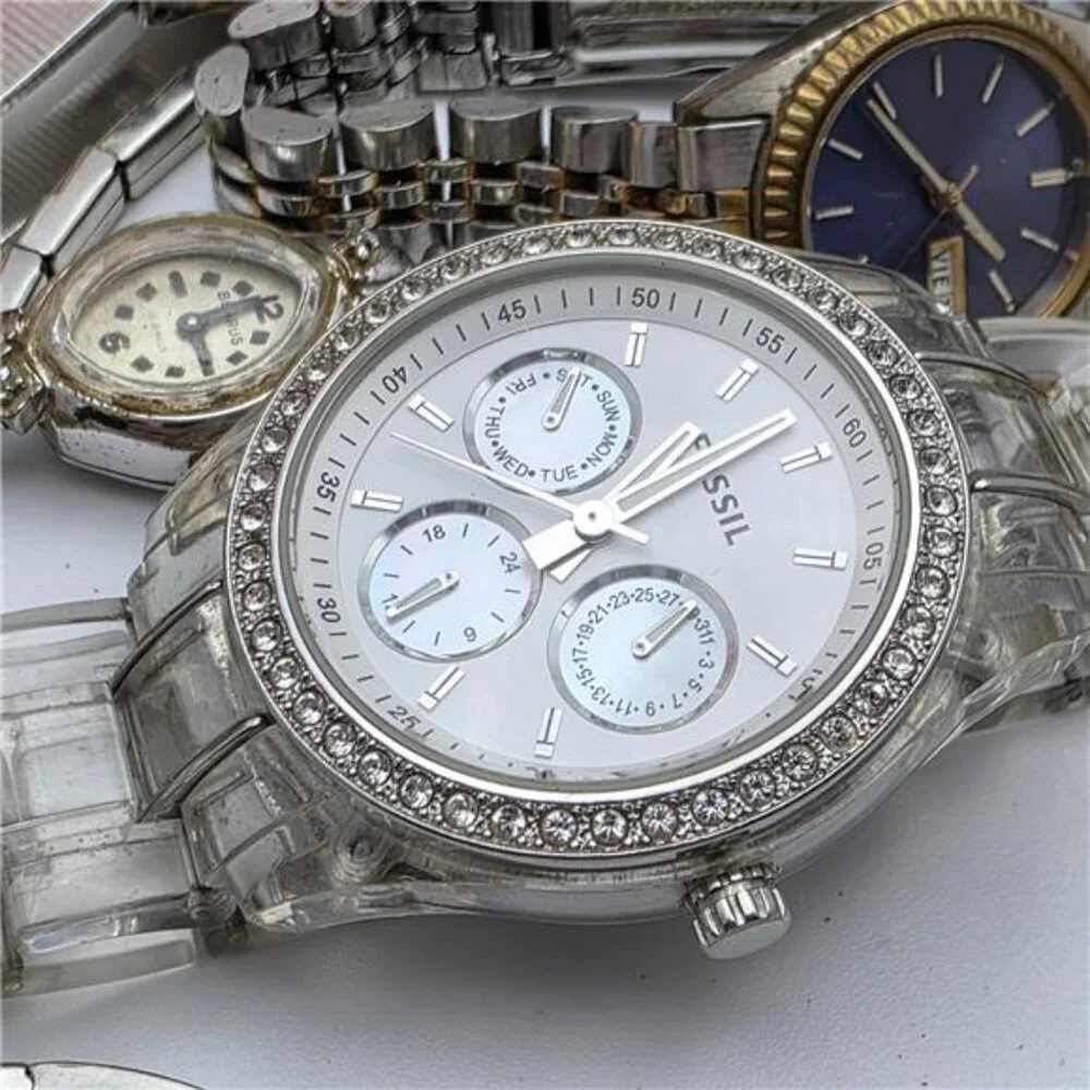 Mixed Watch Lot 16 Pieces Men Women For Repair Parts Untested Fossil Seiko Gruen